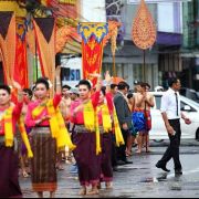 surachai100